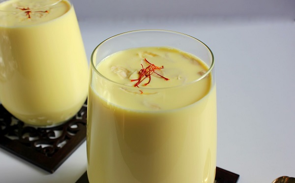 شیک زعفران پسته