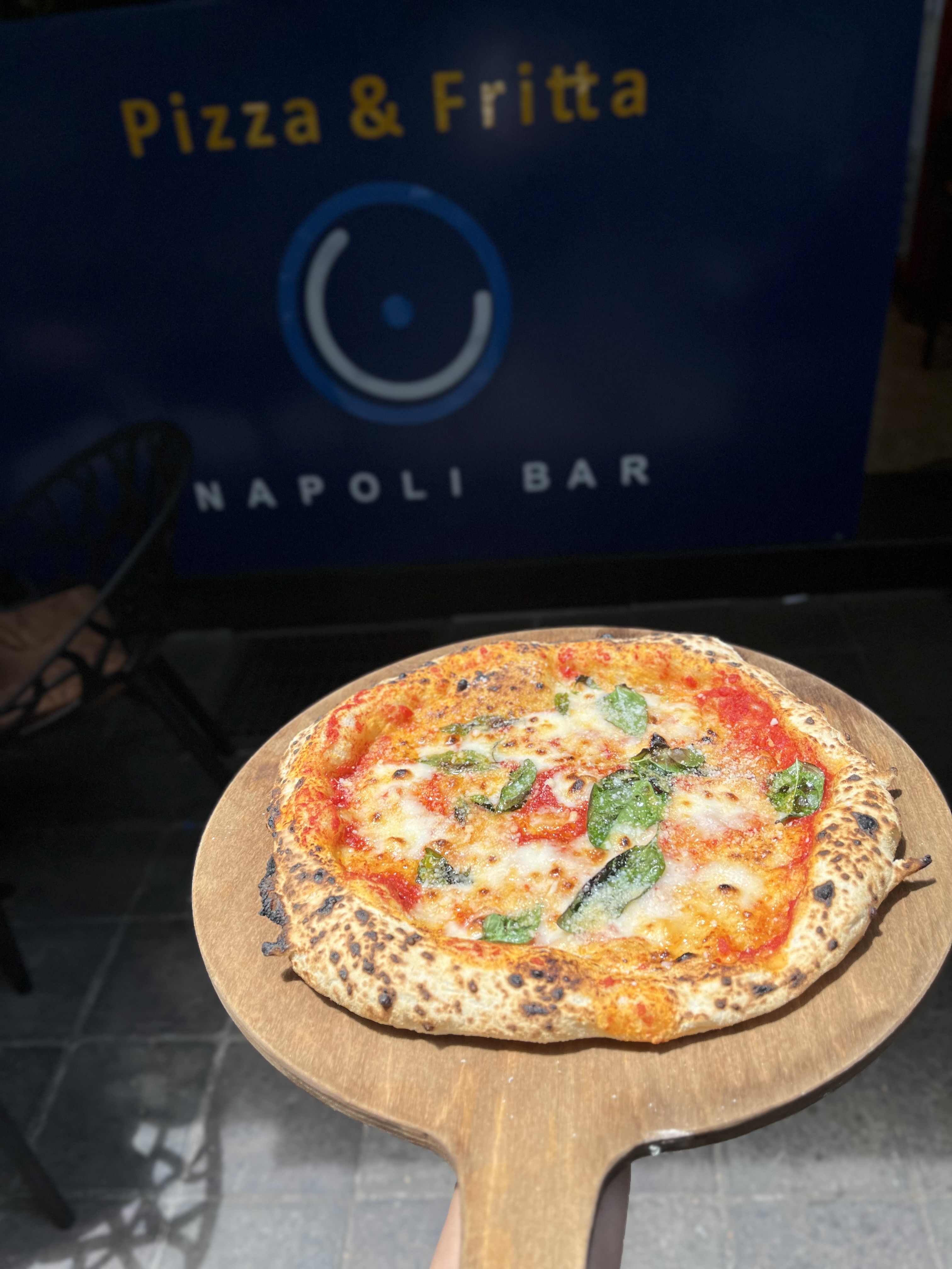 پیتزا ناپُلیتن - مارگاریتا