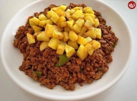 گوشت چرخ کرده با سیب زمینی