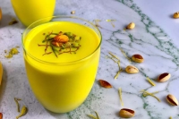 شیر پسته زعفران 