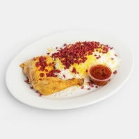 زرشک پلو با ران مرغ سرخ شده